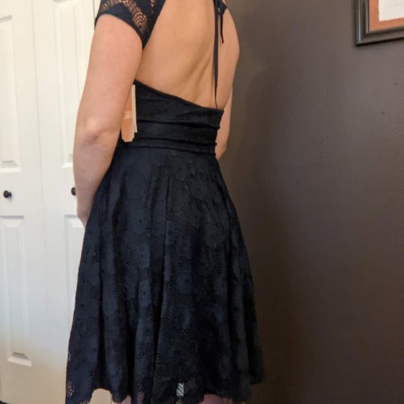 Open back, tie neck, lace, sweetheart, short sleeve, navy - Picture 5 of 5